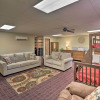 Отель Roomy Multi-family Retreat in Dtwn Mountain Home!, фото 5