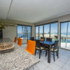 Отель Magnetic Docks Townhouse 1, фото 14