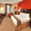 Отель Holiday Inn Express Baltimore Downtown, an IHG Hotel в Балтиморе