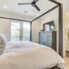Отель Modern Farmhouse w/ Large Deck, Lake Travis Views!, фото 6