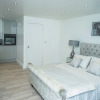 Отель Luxurious 1 bed Apartment for a Perfect Getaway, фото 6