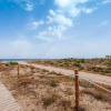 Отель ApartUP Canet Beachfront House, фото 1