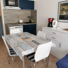 Отель CARNAC Studio Cabine 2 à 4 personnes A 80 m Plage Legenèse, фото 8