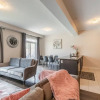 Отель Modern 3BR House Steps to the Beach, фото 6
