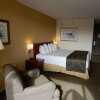 Отель Days Inn & Suites Milwaukee Airport, фото 2