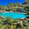 Отель Very Pretty Spoleto-poolside-sleeps-20pool, Jacuzzi, Gardens - Views, фото 16