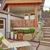 Отель West Seattle Suite Shagalicious Studio Apartment with Balcony, фото 5