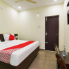 Отель Sai Priya Residency by OYO Rooms, фото 2