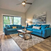 Отель Villa w/ Golf Course Views, Walk to Harbour Town!, фото 6