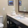 Отель Comfort Suites near Camp Lejeune, фото 44