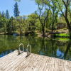 Отель Cozy Cabin On The Cove - Lakefront with Private Dock by Yosemite Region Resorts, фото 18