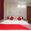 Отель OYO 28130 Hotel Shiva, фото 13