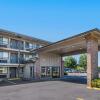 Отель Econo Lodge Portland Airport в Портленде