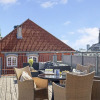 Отель Sanders Leaves - Cute 1-bdr Apt w Terrace, фото 15