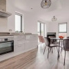Отель Pass the Keys Modern 2 Bedroom Apartment Manchester Media City, фото 14