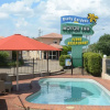 Отель Rocky Gardens Motor Inn, фото 15
