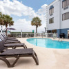 Отель Comfort Suites Southport - Oak Island, фото 20