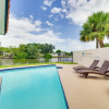 Отель Cocoa Beach House on Banana River: Walk to Ocean!, фото 15