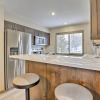 Отель Sleek Frisco Townhome w/ Views: 8 Mi to Copper Mtn, фото 13