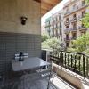 Отель Designer 4 Bed Apt W Balcony Near Placa Catalunya, фото 15