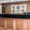 Отель Comfort Inn & Suites, фото 2