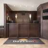 Отель Days Inn by Wyndham Calgary Northwest, фото 2