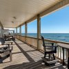 Отель Keywester - Beachfront! Pet Friendly! Sit On The Back Deck And Listen To The Waves Crash. 4 Bedroom , фото 18