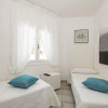 Отель Elegant apartment is consisting of two comfortable double bedrooms (one double and one with 2 single, фото 3