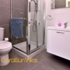Отель Blue - Beach Front Spectacular Villa Sleeps 10, фото 42