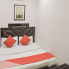 Отель OYO Flagship 3352 Krishna Guest Lines Bagri Market, фото 13