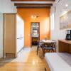 Отель MC YOLO Apartamento Museo Reina Sofia II, фото 5