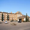 Отель Days Inn & Suites Strathmore, фото 15