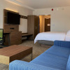 Отель Holiday Inn Express & Suites Aurora, an IHG Hotel, фото 6