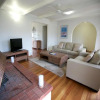 Отель Race Course Apartments, фото 4