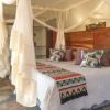 Отель Okutala Etosha Lodge, фото 5
