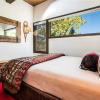Отель Black Bear Lodge - 5 Bedrooms Home, фото 19
