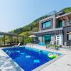 Отель Milyang Poolvilla Pension, фото 1