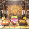 Отель OYO Homes 93598 Omah Baturan Syariah, фото 17