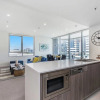 Отель Luxury 2 Bed Apt In South Brisbane And Free Parking Qsb058, фото 12