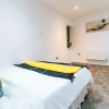Отель Charming 2-bed Apartment in Purley, фото 3