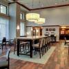 Отель Hampton Inn & Suites Lake Mary At Colonial Townpark, фото 16