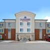 Отель Candlewood Suites Chambersburg, an IHG Hotel, фото 1