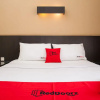 Отель Jawa 22 Hotel & Residence by RedDoorz, фото 1