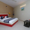 Отель Clouds 21 By OYO Rooms, фото 5