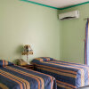 Отель Rooms On the Hip Strip - Montego Bay, фото 11