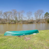 Отель Waterfront Family Retreat w/ Fire Pit & Canoe, фото 15