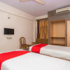 Отель OYO 19670 Guru Grands, фото 6