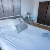 Отель SUPERB 1 Bed Apt. Steps Away From Metro, фото 14