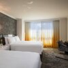 Отель Renaissance New York Times Square Hotel by Marriott, фото 3