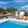 Отель Awesome Home in Zecevo Rogoznicko With Outdoor Swimming Pool, Wifi and 5 Bedrooms, фото 19